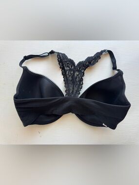 Victoria's Secret Body by Victoria Black Lace-Back T-Shirt Demi Bra 32DDD
